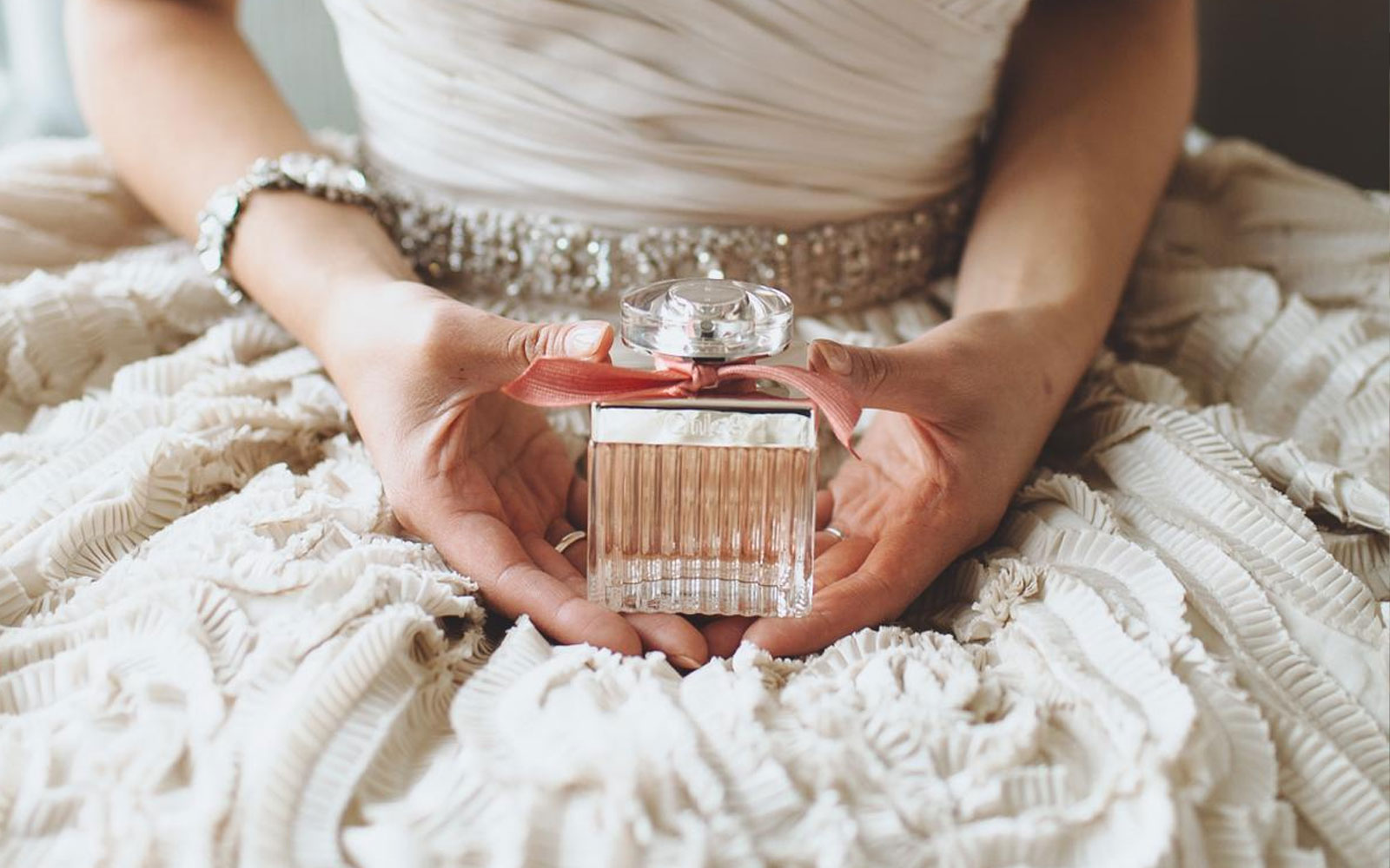 بهترین عطر و ادکلن مناسب عروس 